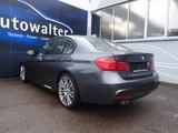 BMW 330 Baureihe 3 Lim. 330 d - BMW 330 aus 2013 mit Diesel-Antrieb: Limousine