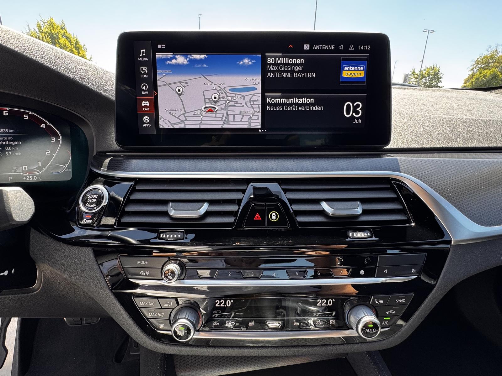 BMW M550i xDrive Limousine Harman Memory DAB