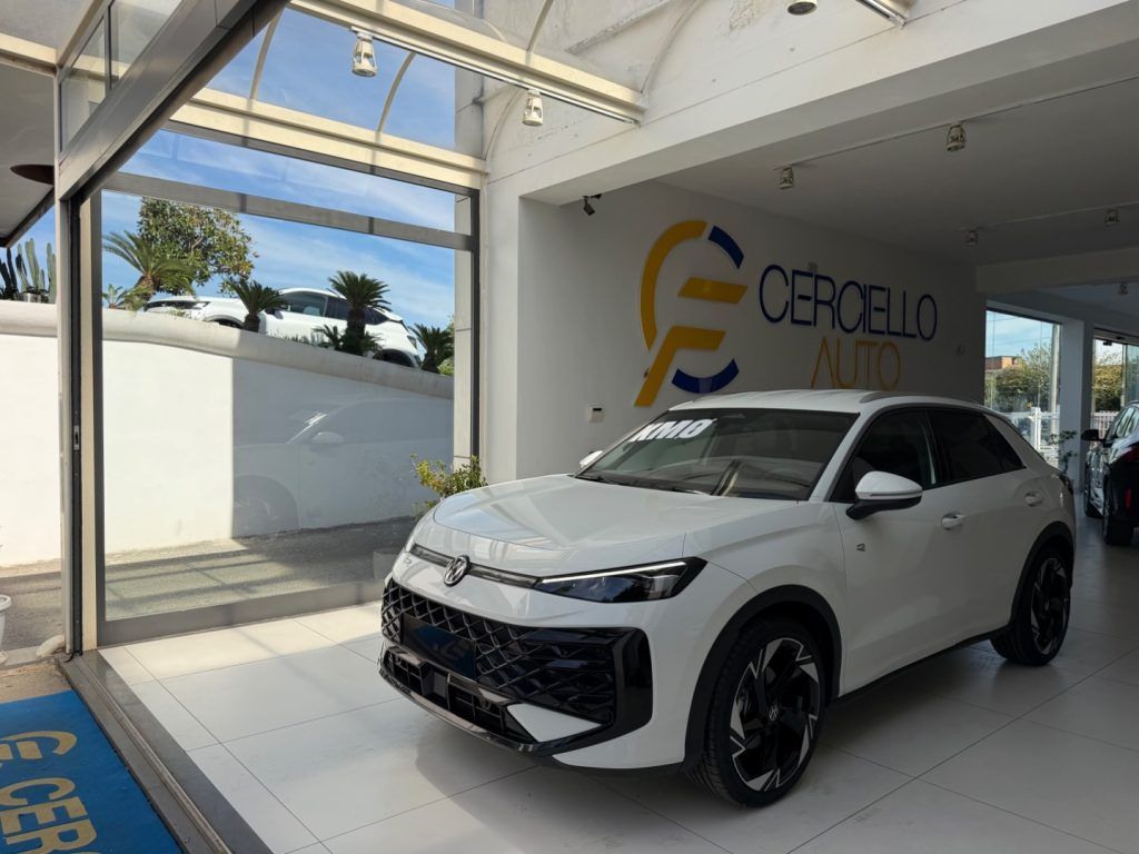 Volkswagen T-Roc 1.5 eTSI ACT 150 CV DSG R-Line  imagem 2