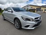 Mercedes-Benz CLA 200 * Navi, Leder, Xenon, AHK, Kamera* - silberne Mercedes-Benz CLA 200