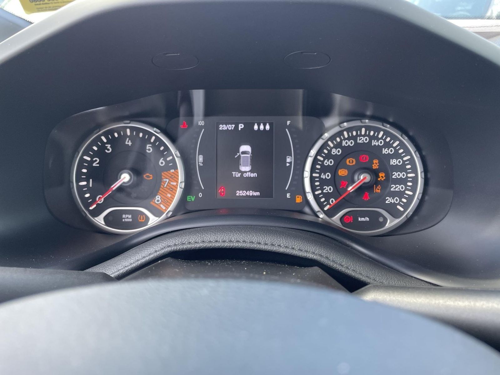 Jeep Renegade - Bild 10