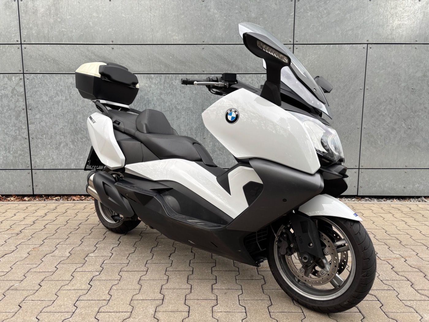 Fahrzeugabbildung BMW C 650 GT Highline-Paket BMW Topcase