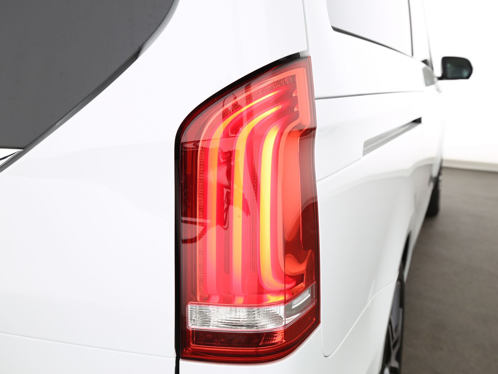Mercedes-Benz V 300 - Bild 30
