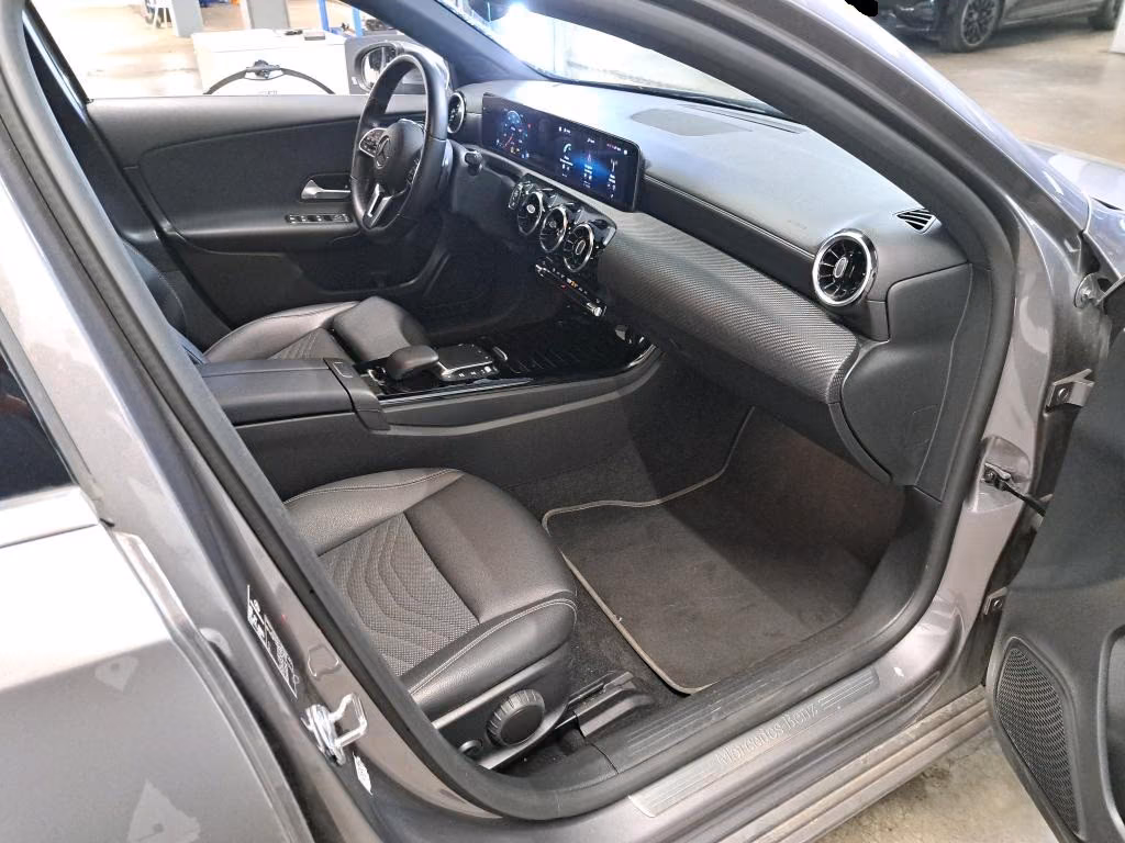 Mercedes-Benz A-Class d Advanced Aut LED SHZ Navi Kamera T-Leder, миниатюра 7