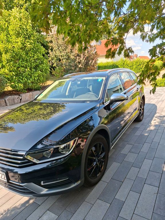 Image of Volkswagen Passat Alltrack