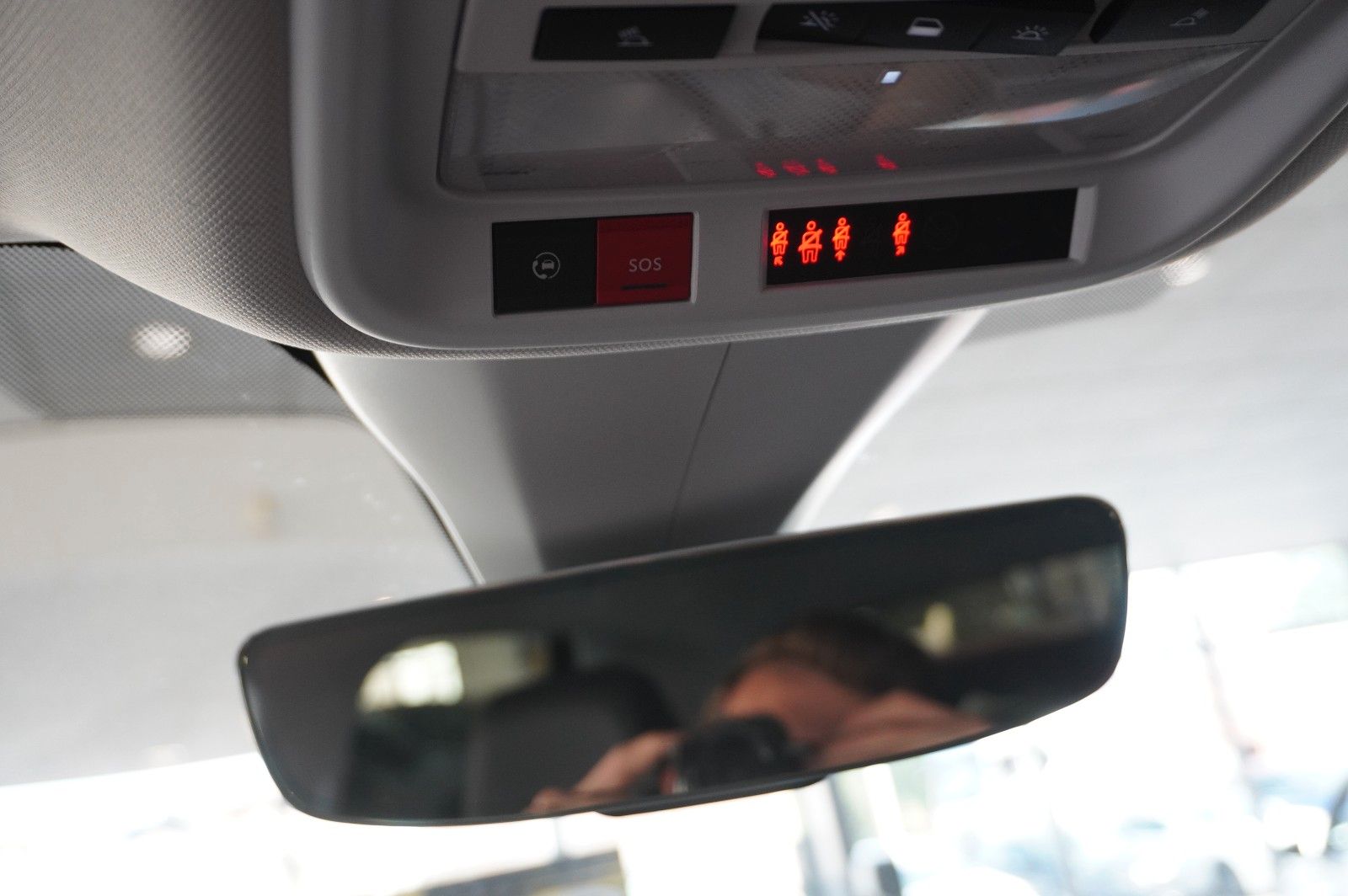 Fahrzeugabbildung Opel Grandland (X) ULTIMATE 4HYBRID NAVI/LED/360°/SHZ