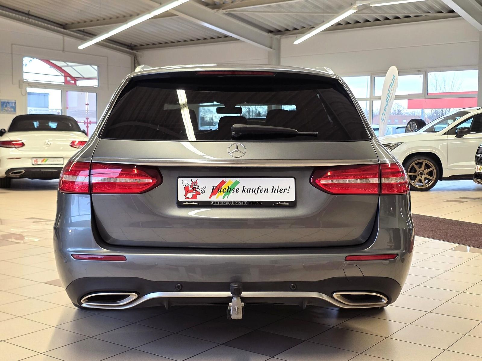 Fahrzeugabbildung Mercedes-Benz E 300 T Automatik AMG Line/20"Alu/Ahk