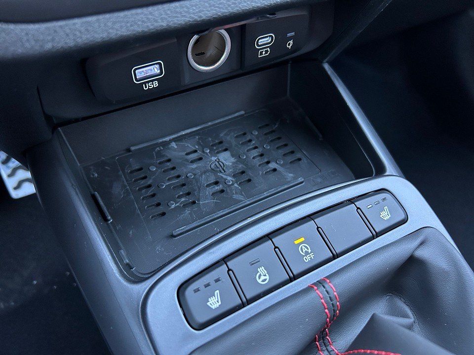 Fahrzeugabbildung Hyundai i10 1.0 N-LINE KLIMAAT+NAVI+SHZ+LHZ+CARPLAY+KAM+