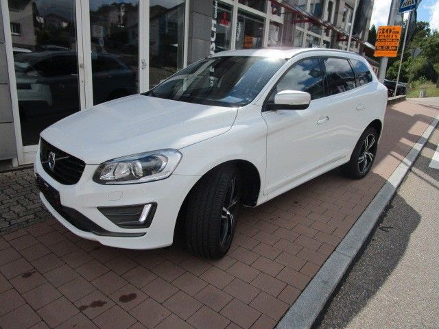 Volvo XC60 T6 AWD Momentum Geartronic/R-Design/Panoram