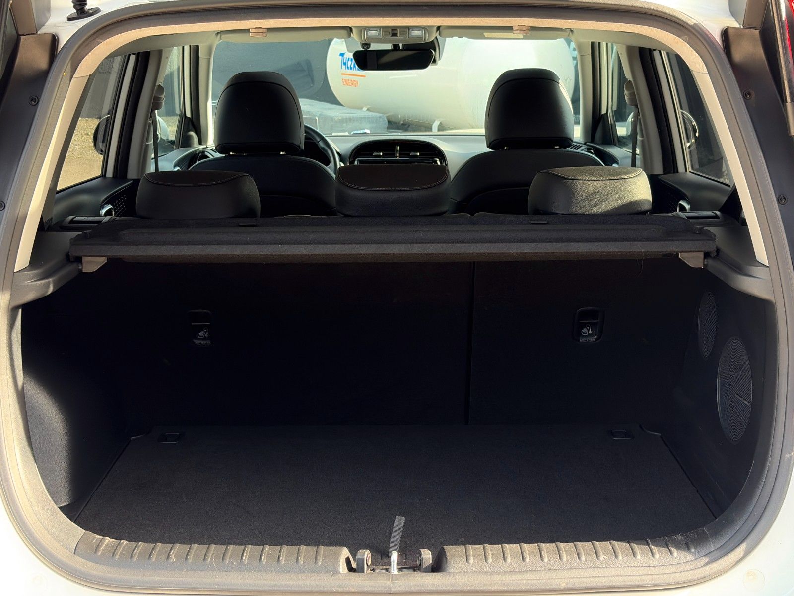 Fahrzeugabbildung Kia e-Soul Spirit 64kW ACC H&K NAV CAM Wärmepumpe