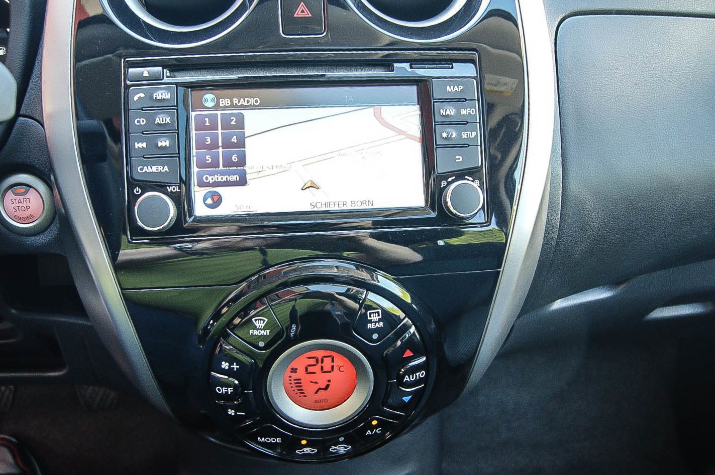Fahrzeugabbildung Nissan Note 1.2 Acenta 1.HAND 15.666km PANORAMA KAMERA