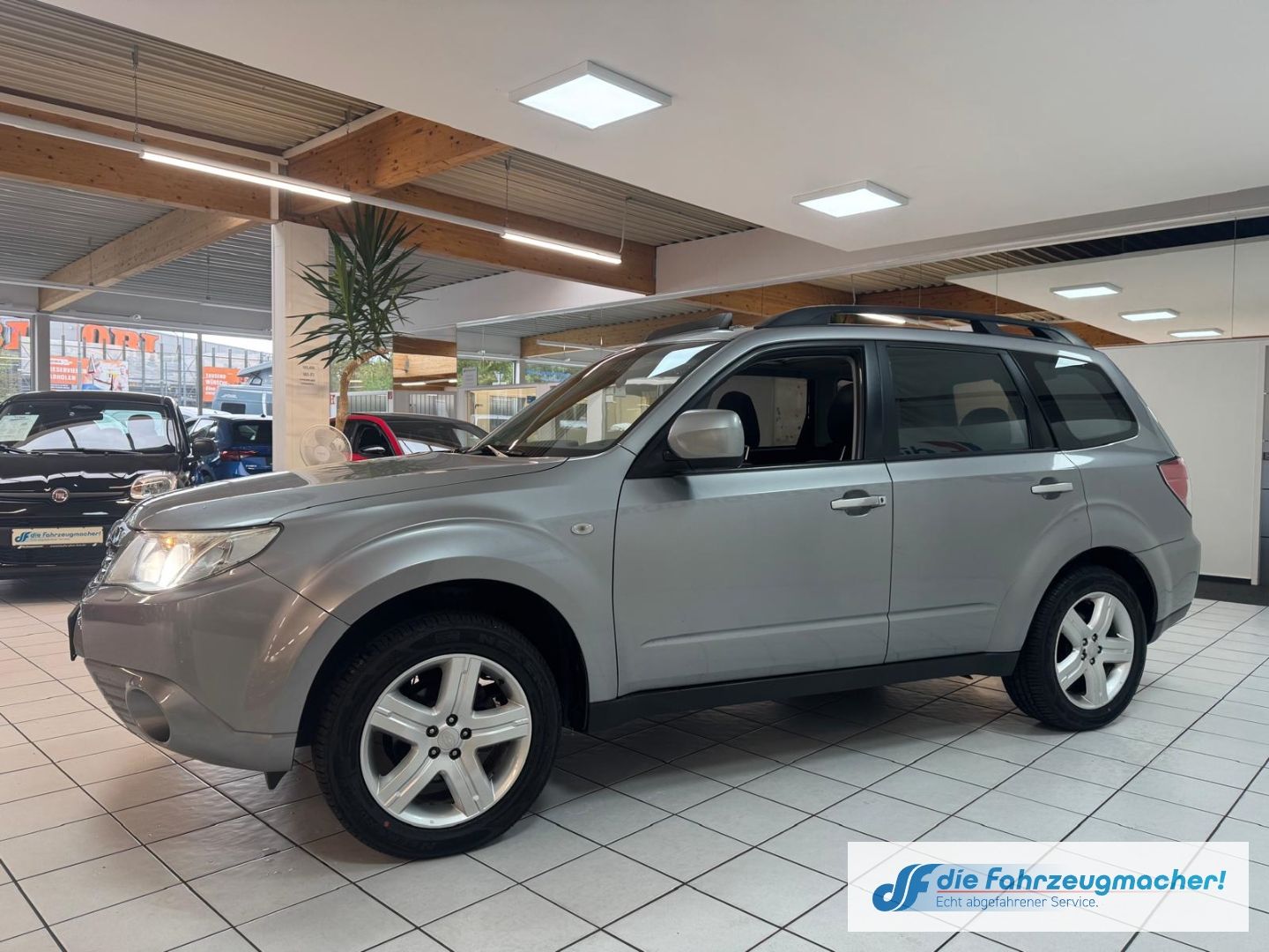Fahrzeugabbildung Subaru Forester Comfort Xenon Alu Klima el.SP *EXPORT