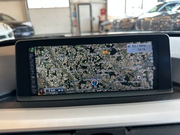 BMW 318 d *HeadUp*Spurhaltass.*BiXenon*