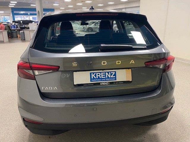 Fahrzeugabbildung SKODA Fabia 1.0 TSI DSG+BEHEIZ. LENKRAD+KAMERA+SMARTLI