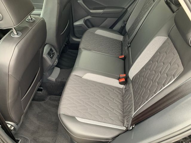 Fahrzeugabbildung Volkswagen T-Roc 1,5 TSI DSG GOAL KLIMA LED NAVI ALU