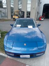 Porsche 944 - blaue Porsche 944