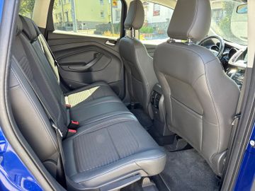 Ford Kuga - 11