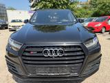 Audi SQ7 4.0TDI QUATTRO/PANO/H-UP/MULTIMEDIA*MAX-VOLL - schwarze Audi SQ7