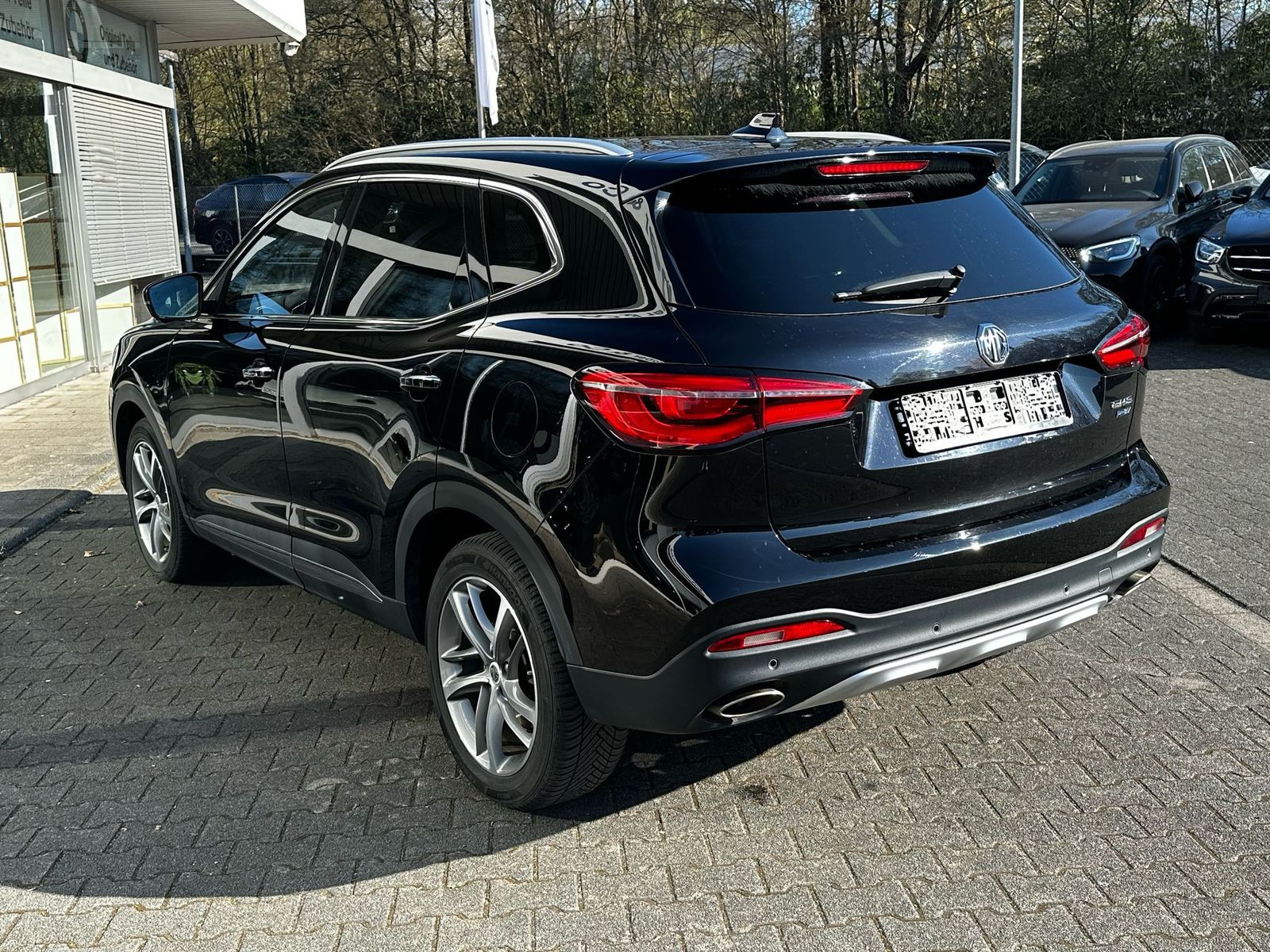 Fahrzeugabbildung MG EHS Luxury PANO+LEDER+NAVI+SHZ+KAMERA+ACC+360°