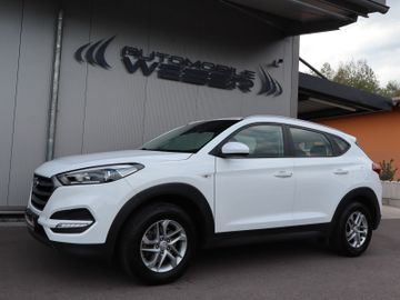 Hyundai TUCSON - 1