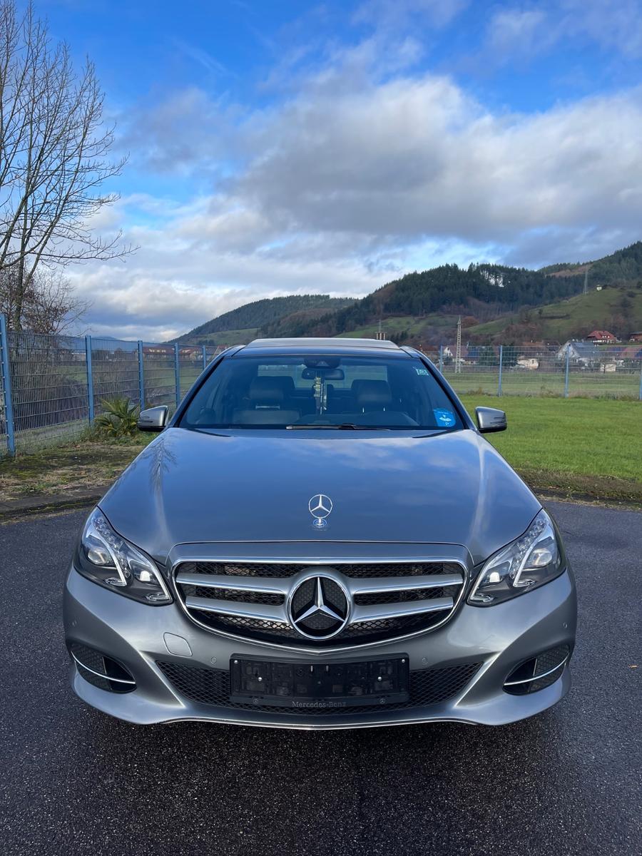 Mercedes-Benz 2015 E 220 BlueTEC BE Autom.