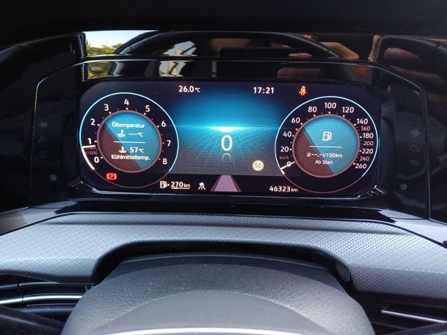 Golf 1.5 TSI Active IQ.LIGHT/ACC/PANO/NAVI/KLIMA