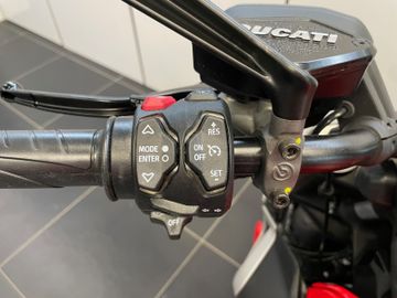 Ducati Diavel V4 +2.500€ Zubehör