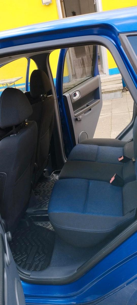 Mitsubishi Colt 2006 — photo 11