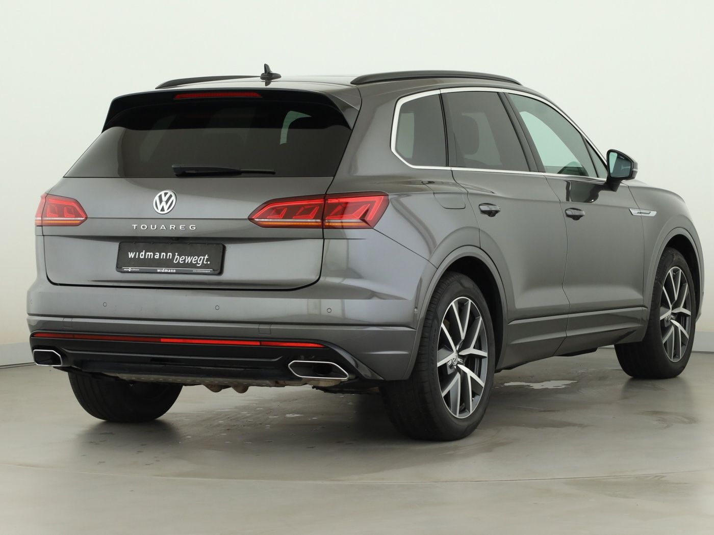Volkswagen Touareg 4.0 V8 TDI R-Line AHK Massage Pano Stand foto 2