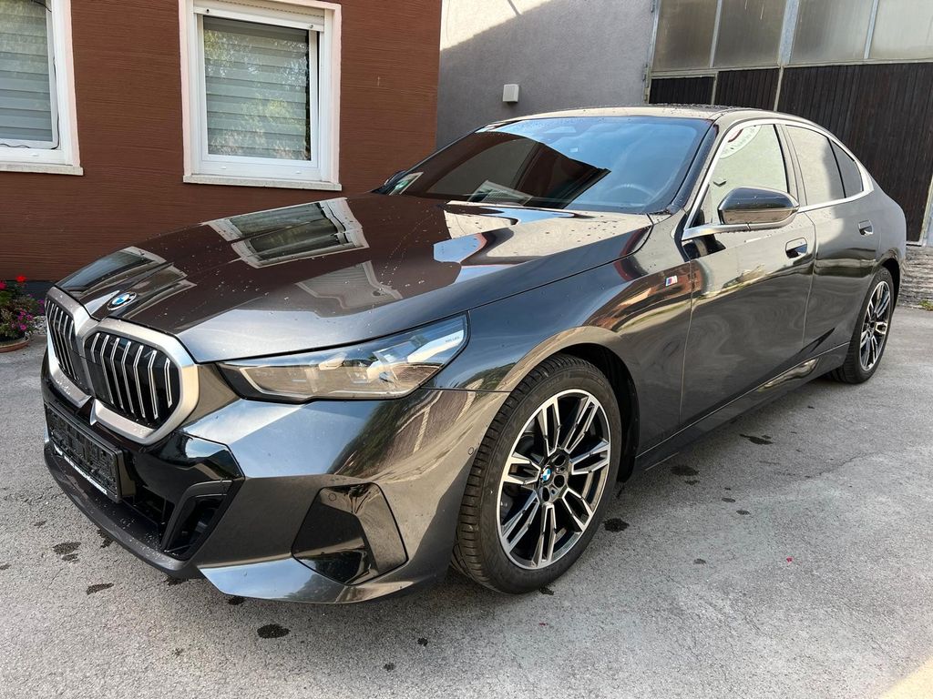 Image of BMW 520