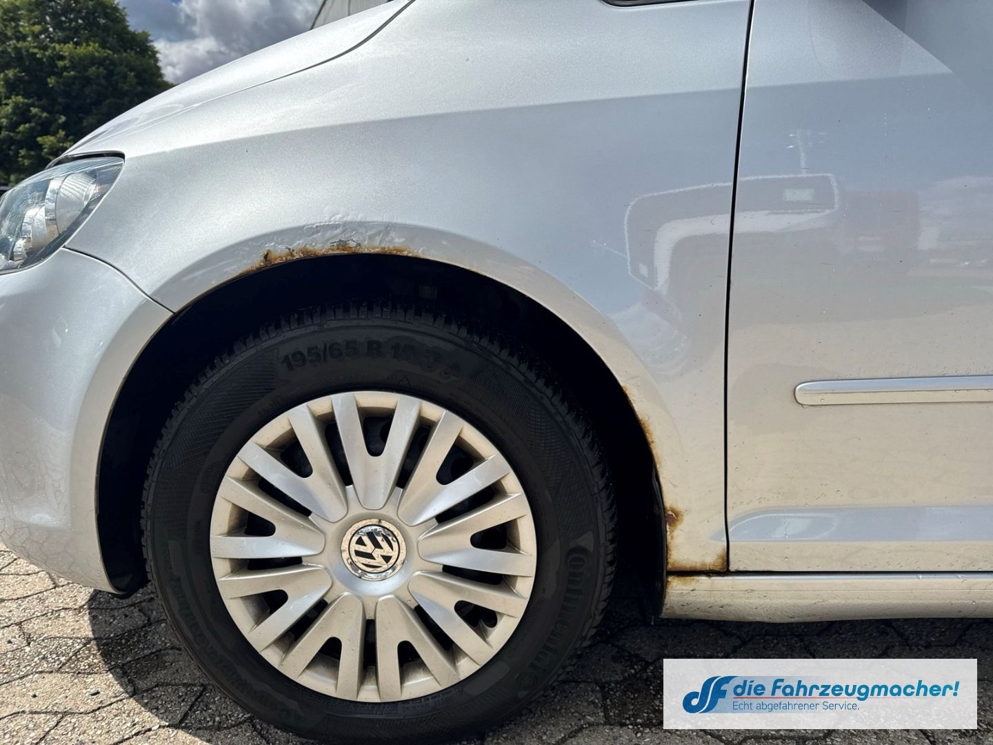 Fahrzeugabbildung Volkswagen Golf Plus VI Trendline Dyn. Kurvenlicht *EXPORT
