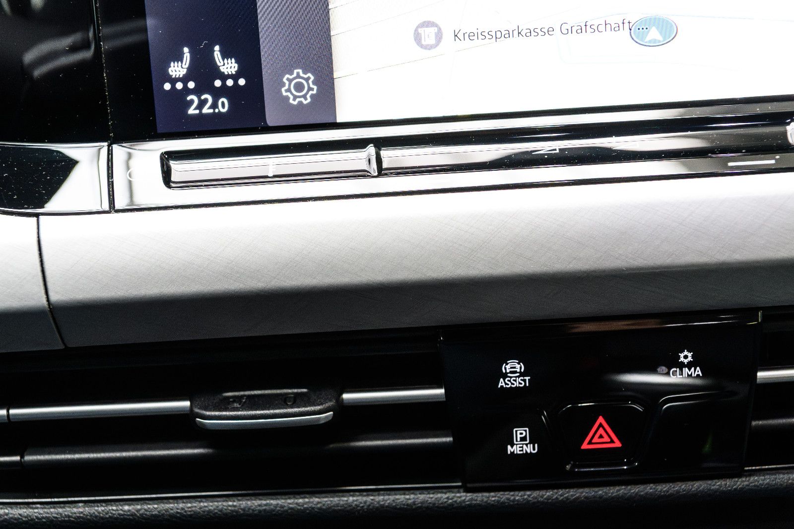 Fahrzeugabbildung Volkswagen Golf VIII Life +Navi +SHZ +ALU +LED +PDC