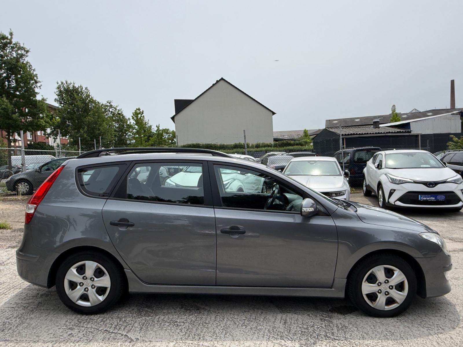 Hyundai i30 2012 — photo 6