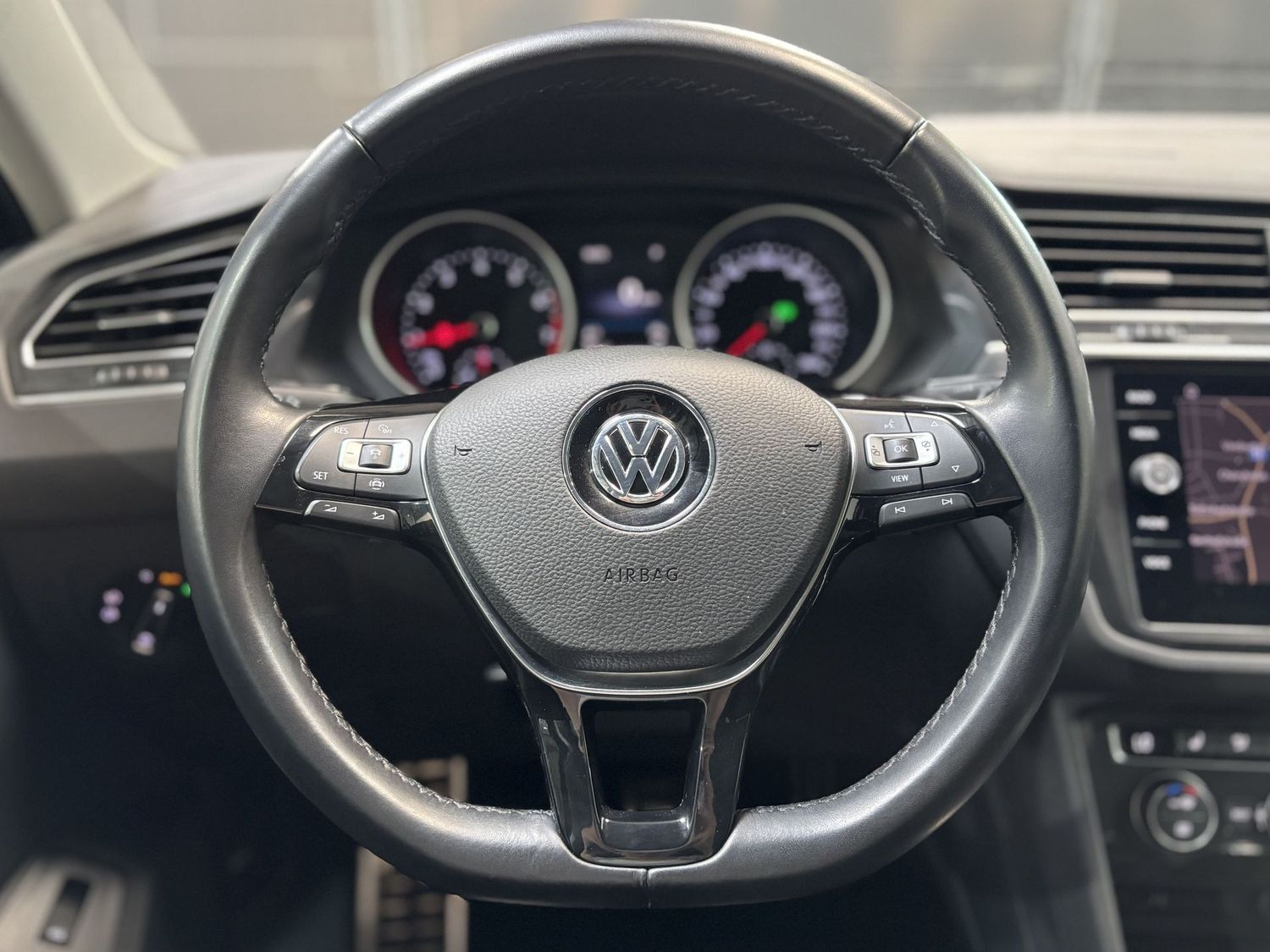 Fahrzeugabbildung Volkswagen Tiguan 1.5 TSI IQ.DRIVE#DSG#LED#ACC#Spur#Keyless