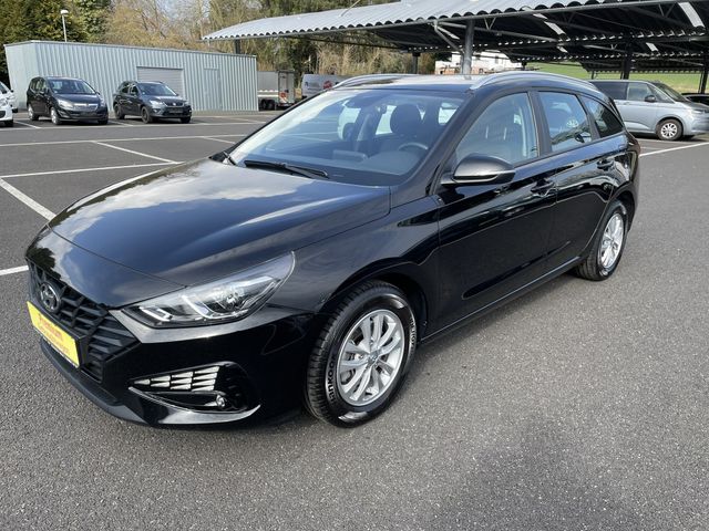 Hyundai i30 CW 1.0 T-GDI Alu 15" NSW RFK SHZG