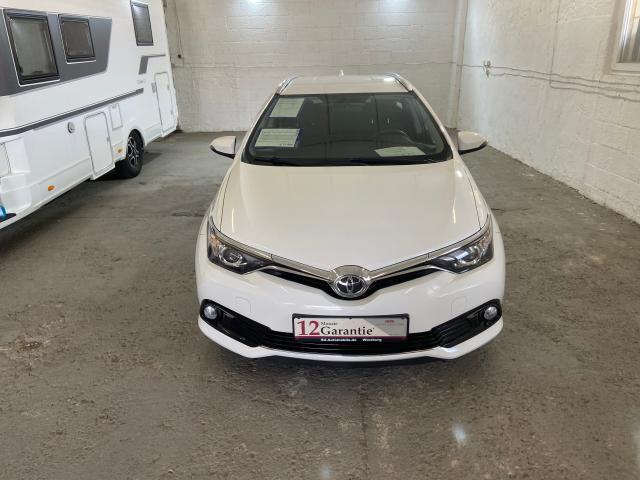 Toyota Auris Touring Sports