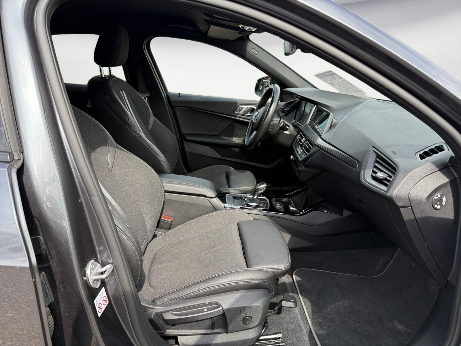 BMW 118 i Sport Line Klimaaut. Sportsitze PDC Sitzhei, миниатюра 9