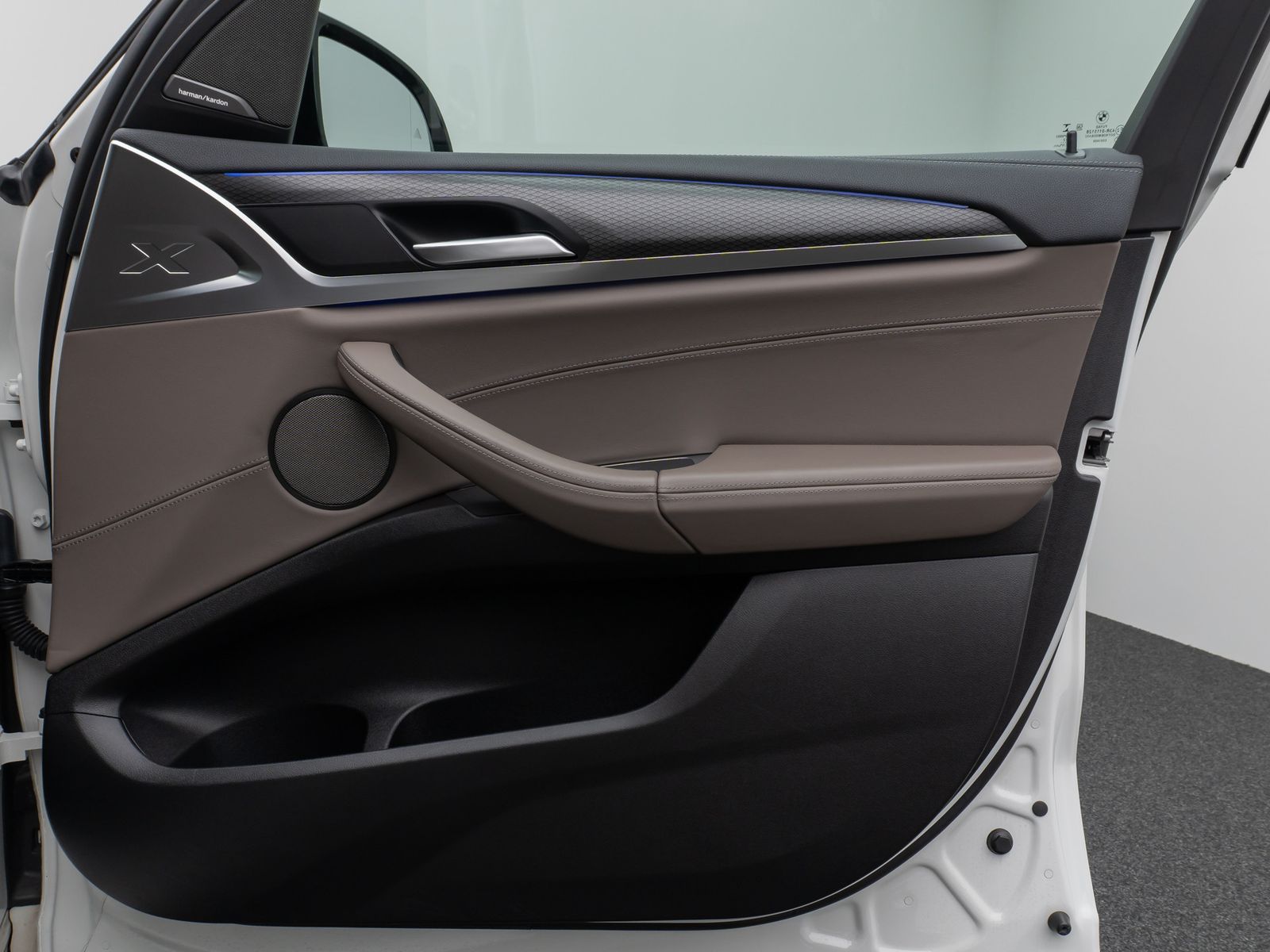 Fahrzeugabbildung BMW X3 M Competition Kamera HUD DAB H/K AHK 21Zoll