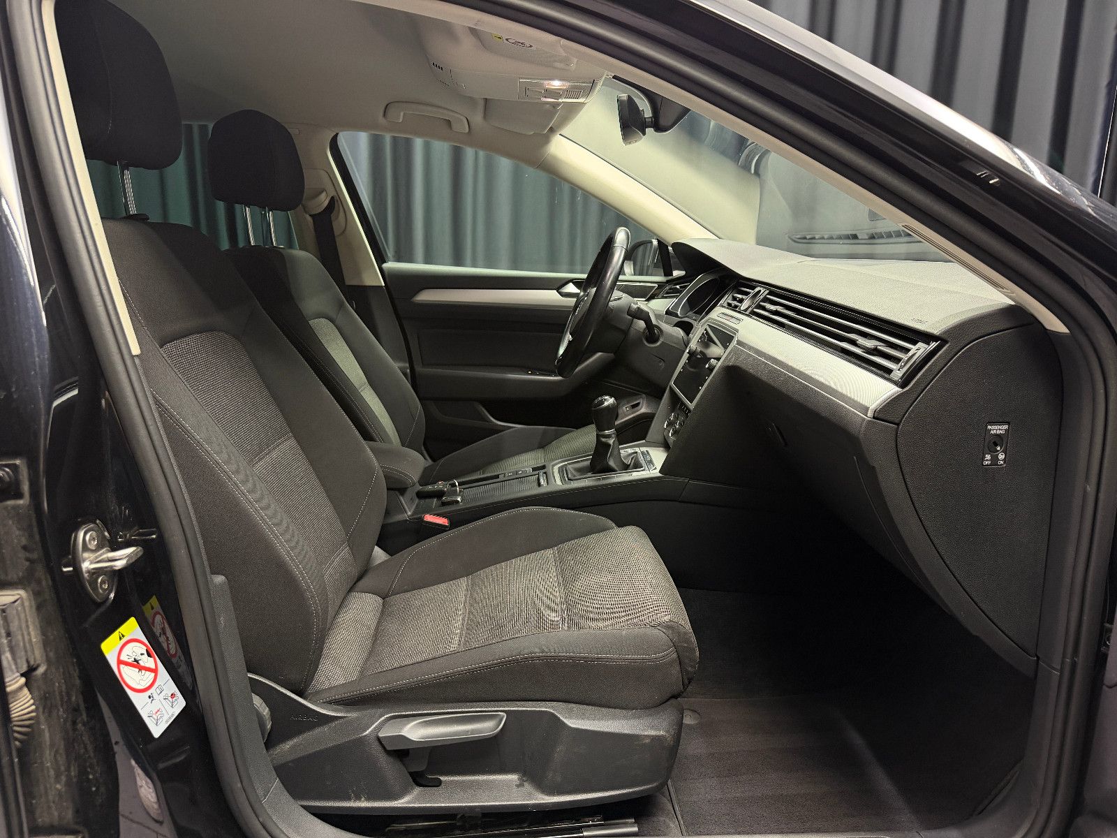 Fahrzeugabbildung Volkswagen Passat Variant Comfortline|NAVI|PDC|2-HD