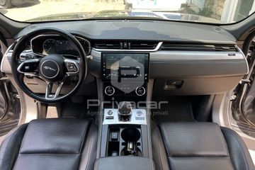 Jaguar F-Pace - 10