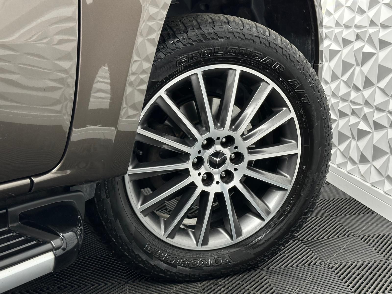 Fahrzeugabbildung Mercedes-Benz X 350d POWER-EDITION/4MATIC/LED/KEYLES/360°/AHK