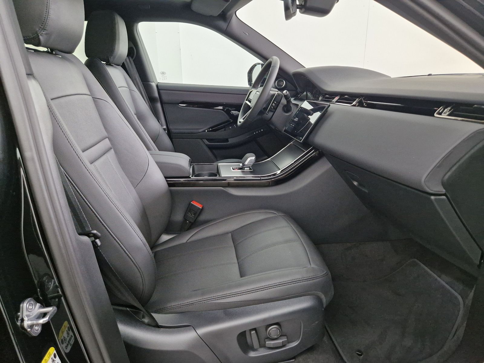 LAND ROVER Range Rover Evoque 2.0 DieselD200 Dynamic SE – Bild 17