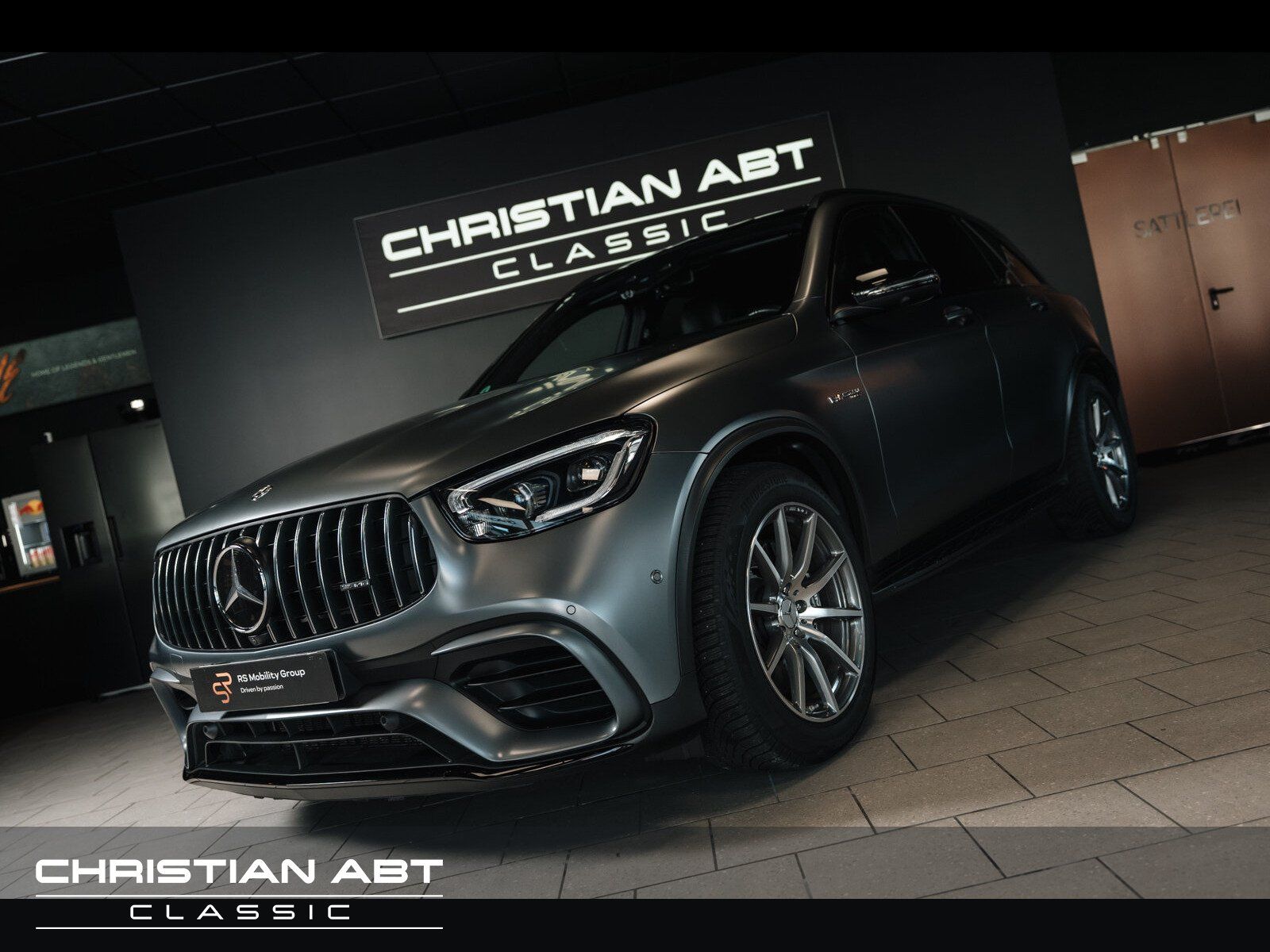 Fahrzeugabbildung Mercedes-Benz GLC 63 AMG 4Matic Burmester Pano designo