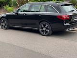 Mercedes-Benz 220 GLC 220 d 4MATIC Autom. - - Mercedes-Benz 220: A