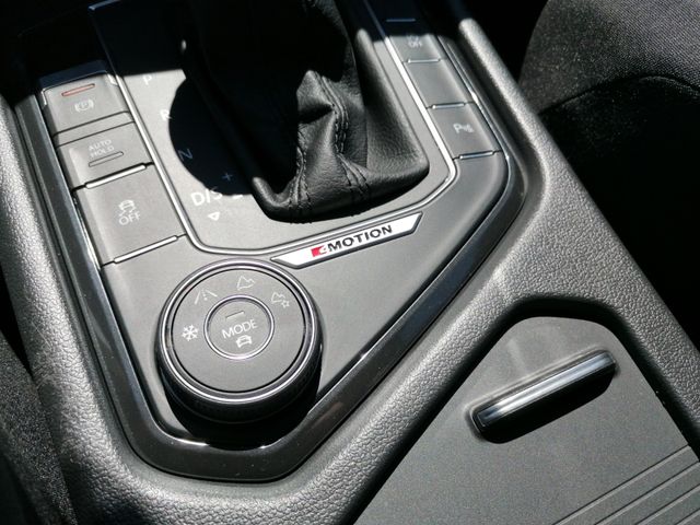 Tiguan 2.0 TSI DSG 4M Sound AHK+NAVI