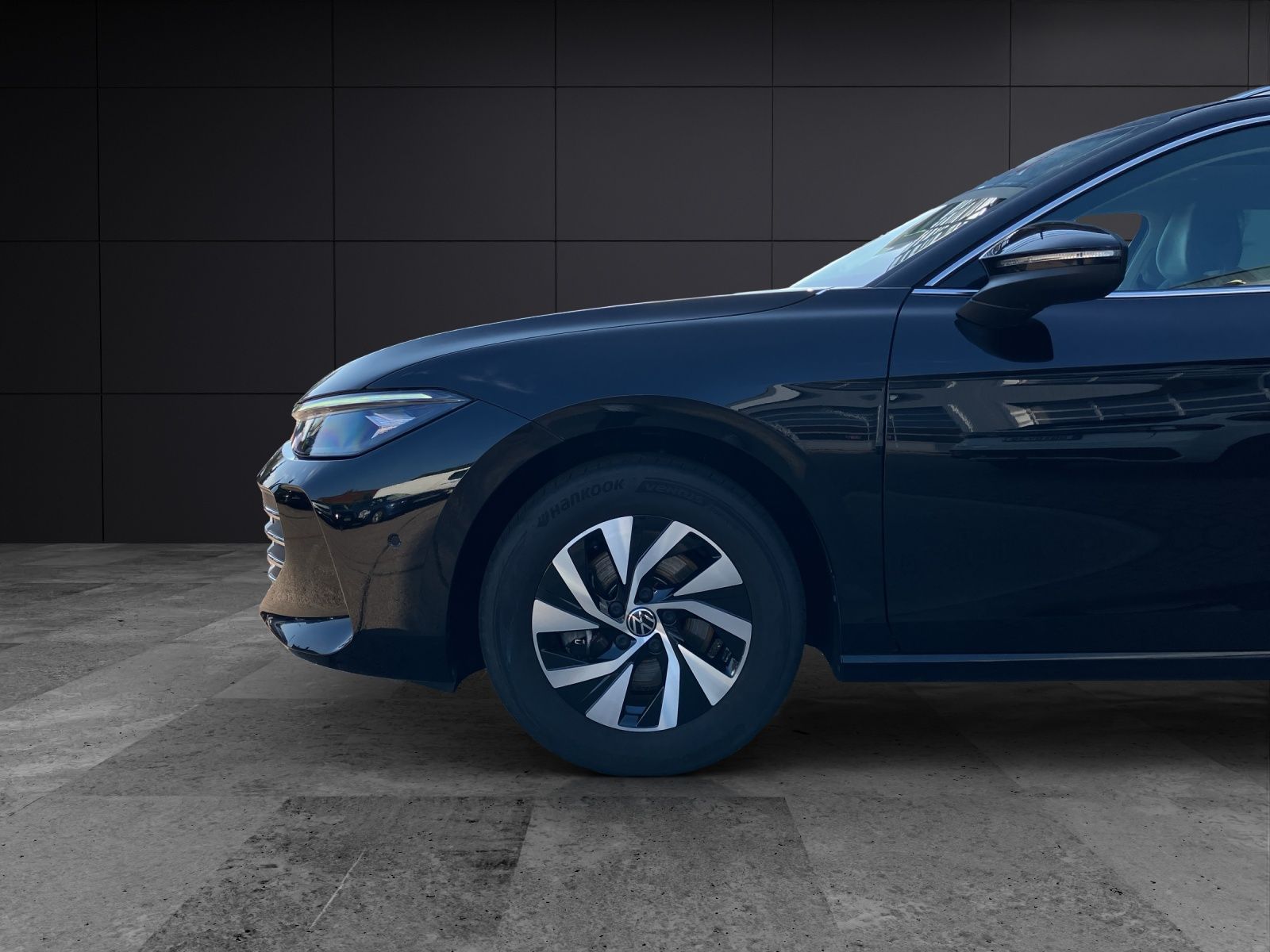 Fahrzeugabbildung Volkswagen Passat Variant eTSI Business DSG LED Navi ACC DC