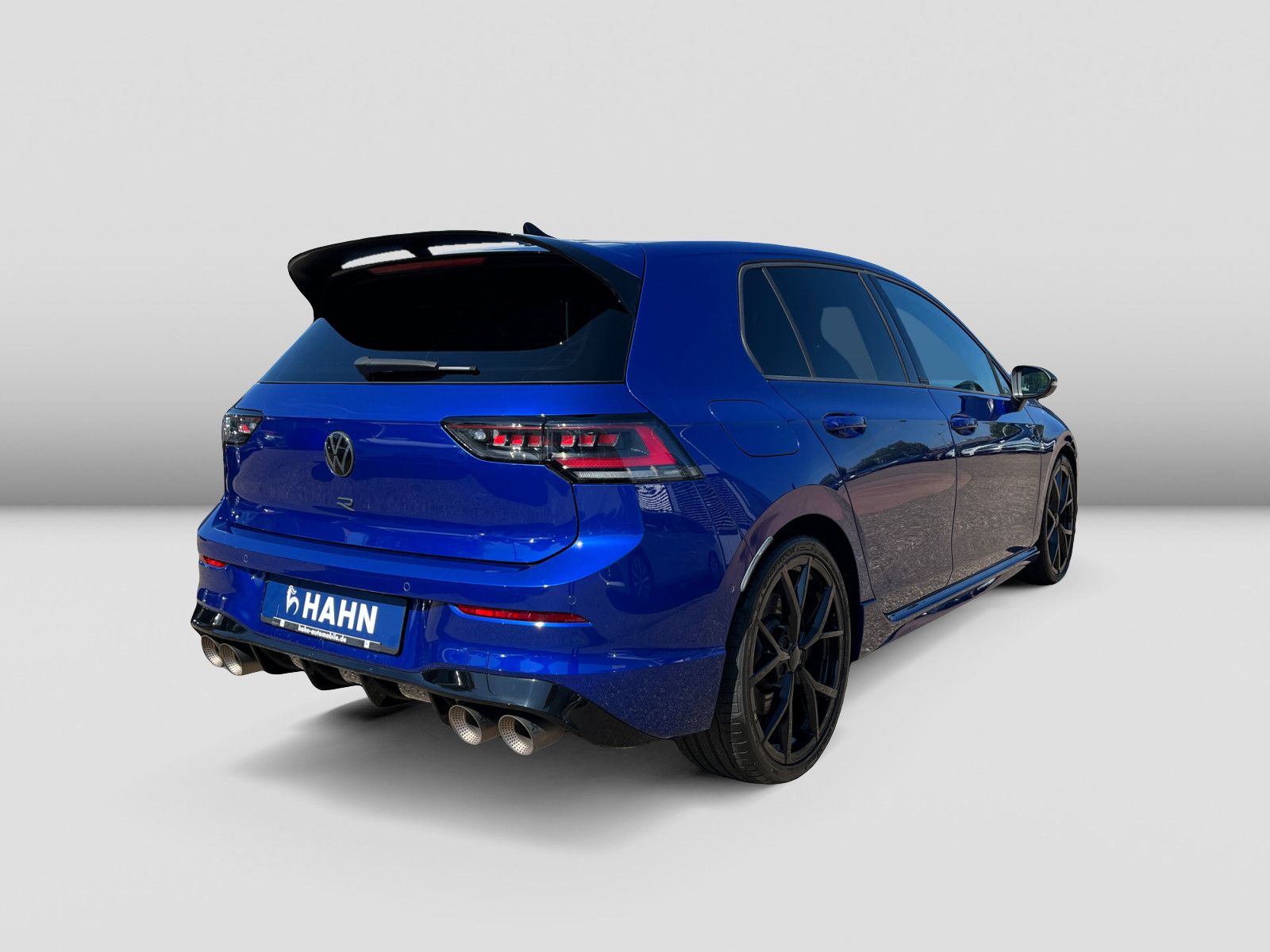 Volkswagen Golf VIII R 2.0TSI BlackSty 4Motion DSG HuD Pano foto 4