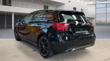 Mercedes-Benz A 200 Urban AUTOMATIK PANORAMA LED PDC Alcantara - Mercedes-Benz A 200 mit Benzin-Antrieb: Navigationssystem, Limousine, Klimaanlage