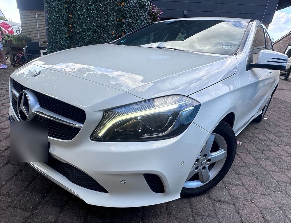 Image of Mercedes-Benz A 220