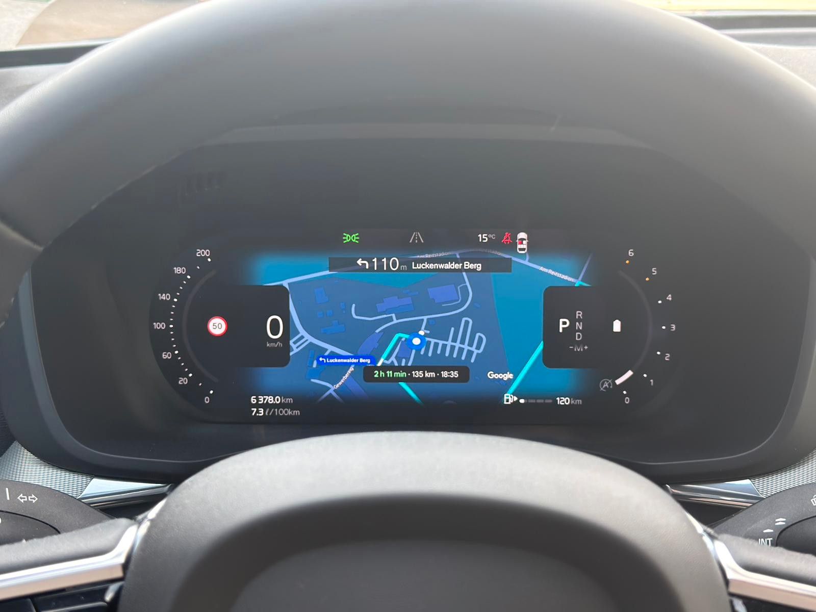 Fahrzeugabbildung Volvo XC60 B4D AWD Plus Dark*STDHZG*360°ACC